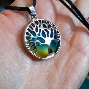 TREE OF LIFE NECKLACE NEW